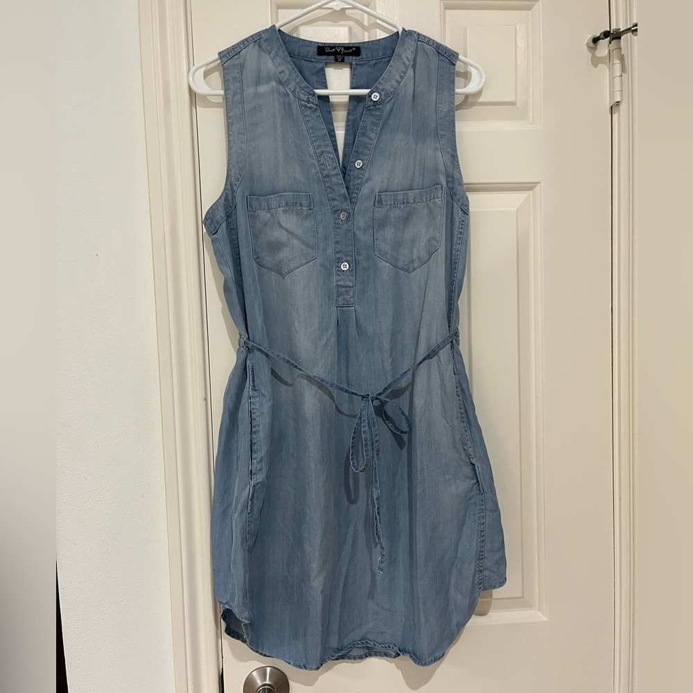 Velvet Heart Light Blue Sleeveless Dress size medium